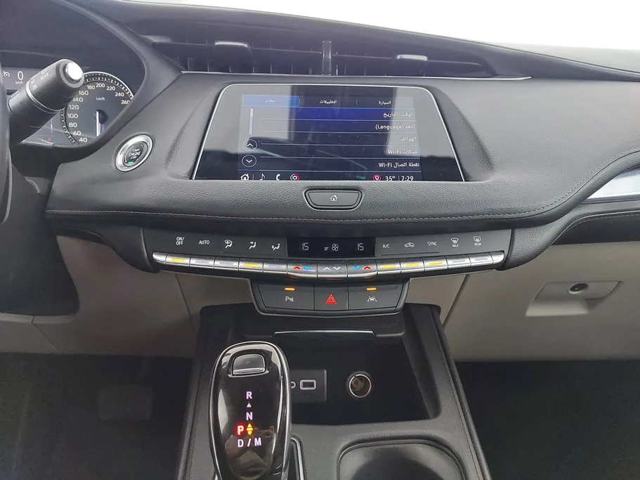 2023 Cadillac XT4 Luxury 
