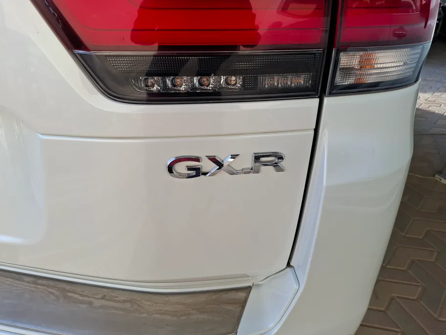 تويوتا لاندكروزر GXR 2023 
