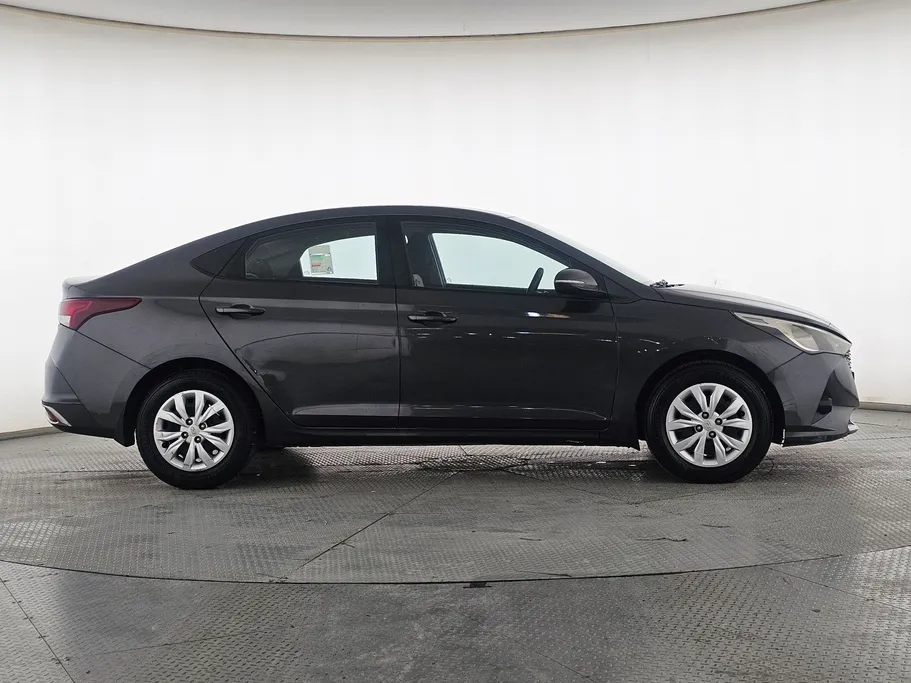 2022 Hyundai Accent Smart 