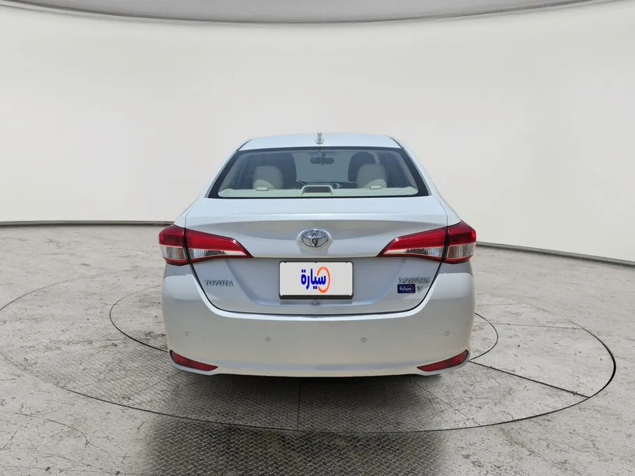 2022 Toyota Yaris  Y 