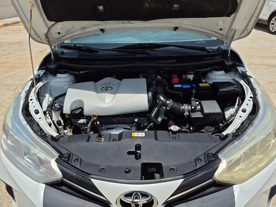 2022 Toyota Yaris  Y 
