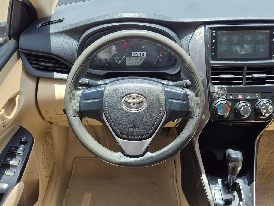 2022 Toyota Yaris  Y 