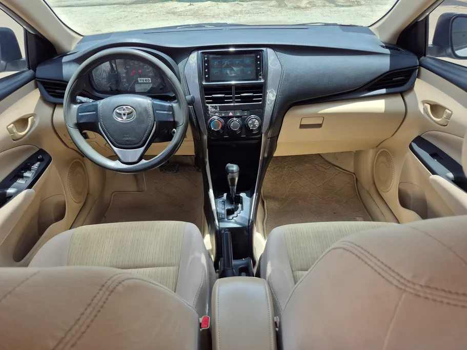 2022 Toyota Yaris  Y 