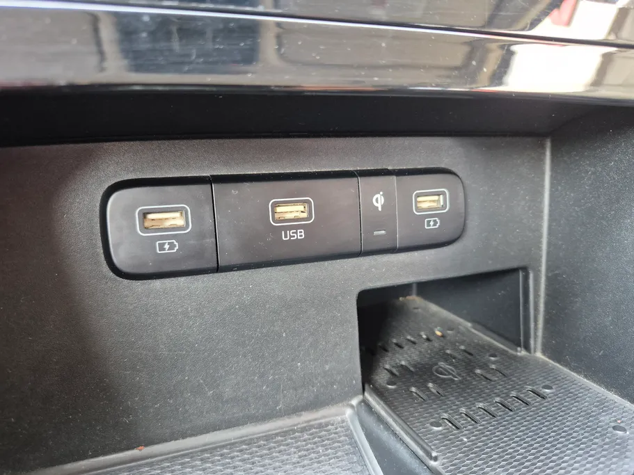 2022 Kia Carnival GLS 