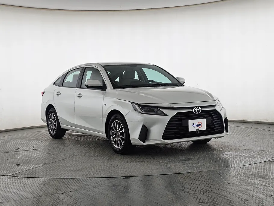 2024 Toyota Yaris  Y 
