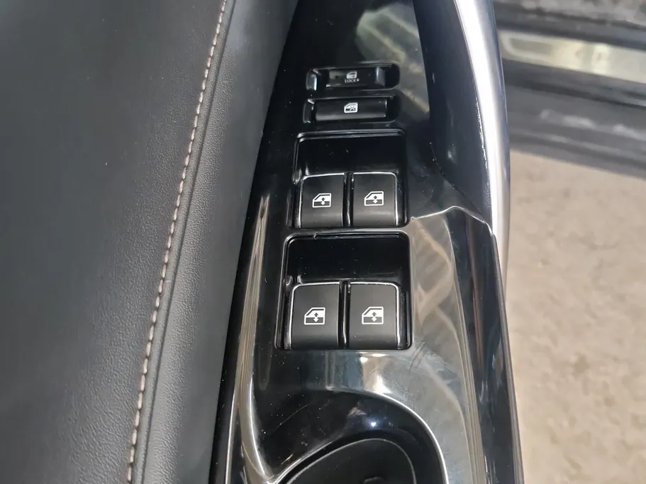 شانجان CS95 Royal 2021 