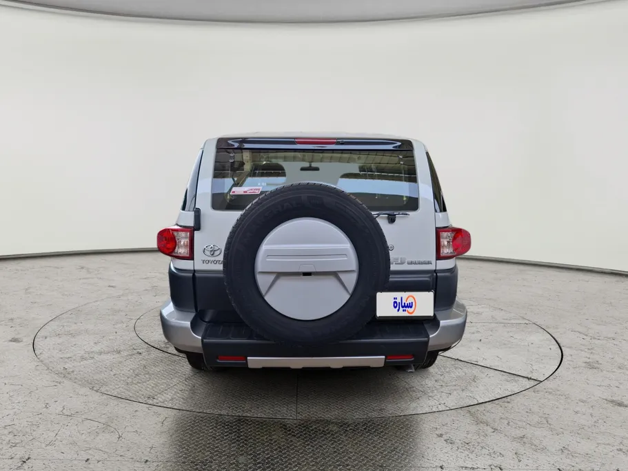 تويوتا اف جي FJ Cruiser 2022 