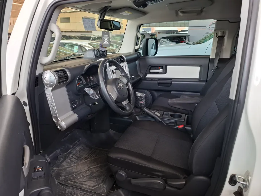 تويوتا اف جي FJ Cruiser 2022 