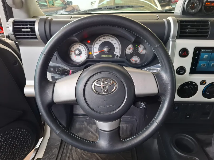 تويوتا اف جي FJ Cruiser 2022 