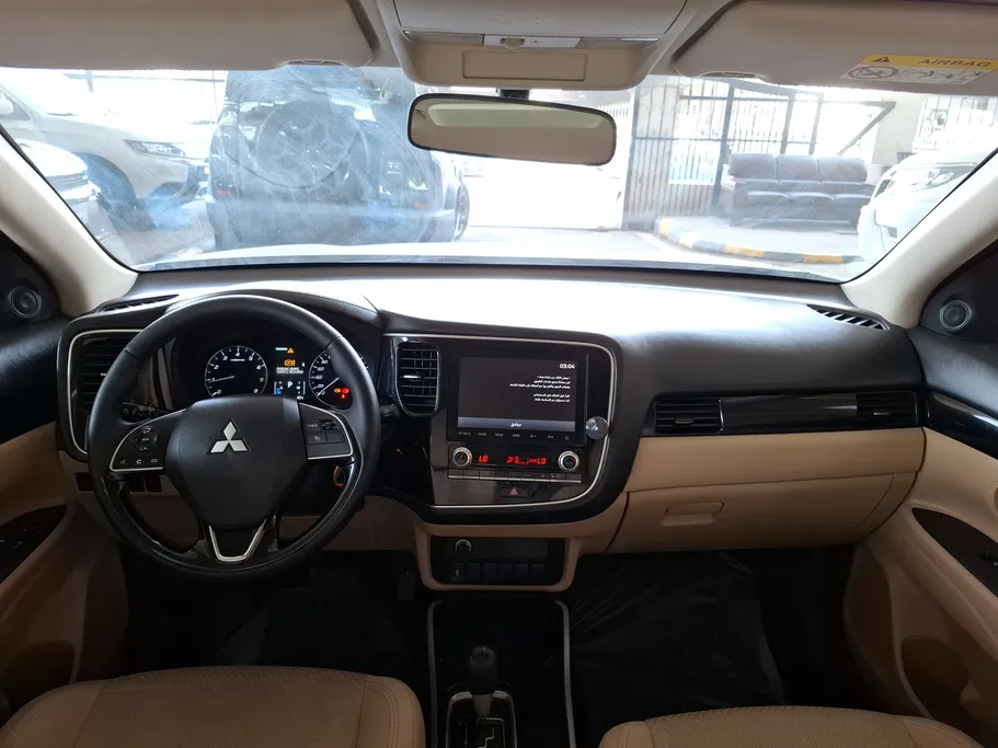 ميتسوبيشي اوتلاندر GLX 2021 