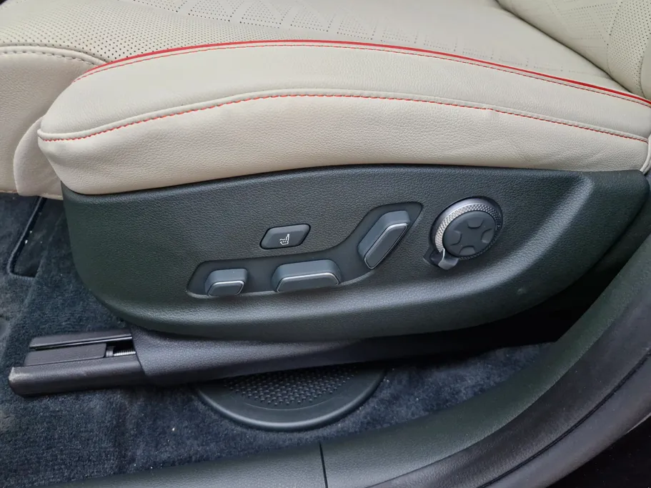 2026 Genesis GV80 Royal 
