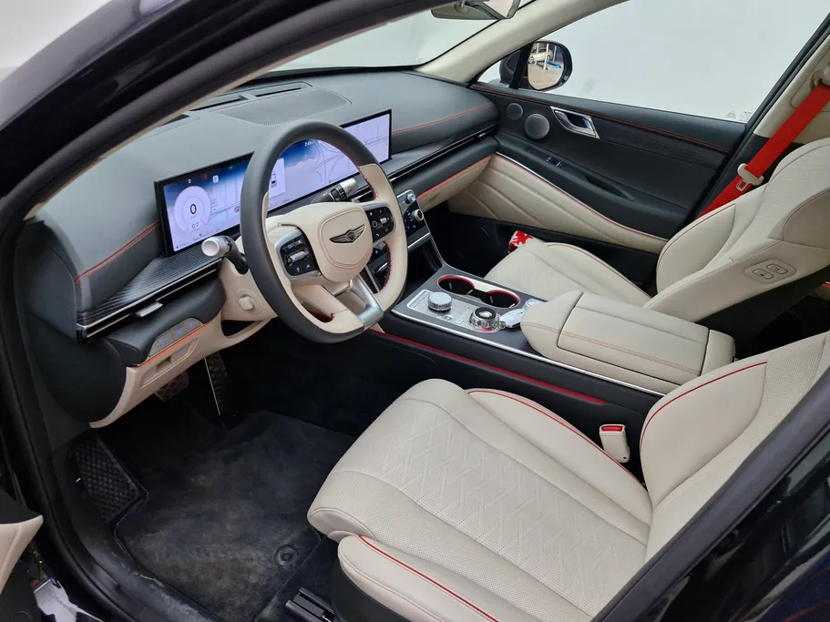 2026 Genesis GV80 Royal 