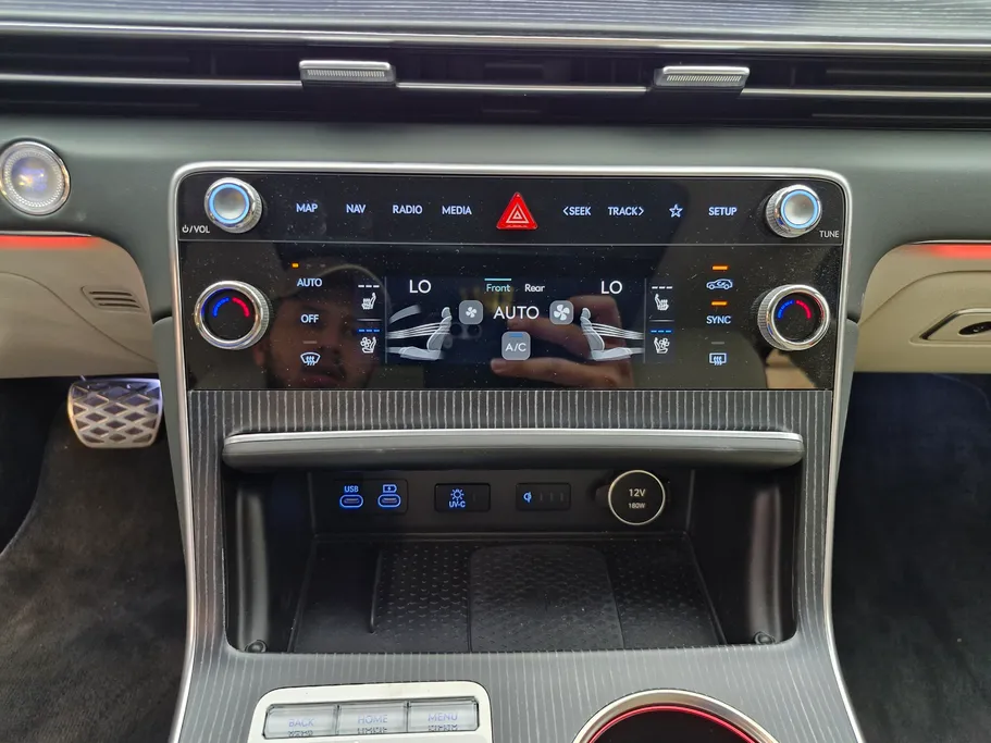 2026 Genesis GV80 Royal 