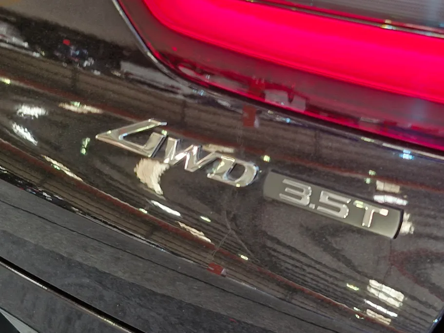 2026 Genesis GV80 Royal 