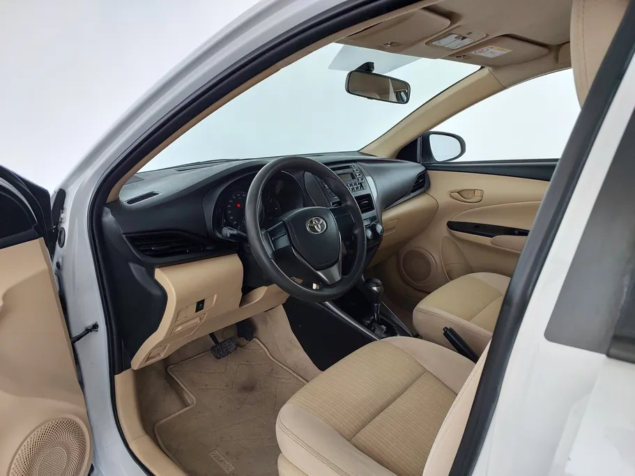 2021 Toyota Yaris  Y 
