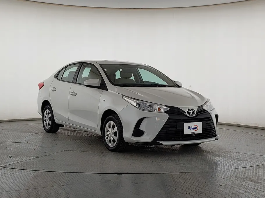 2021 Toyota Yaris  Y 