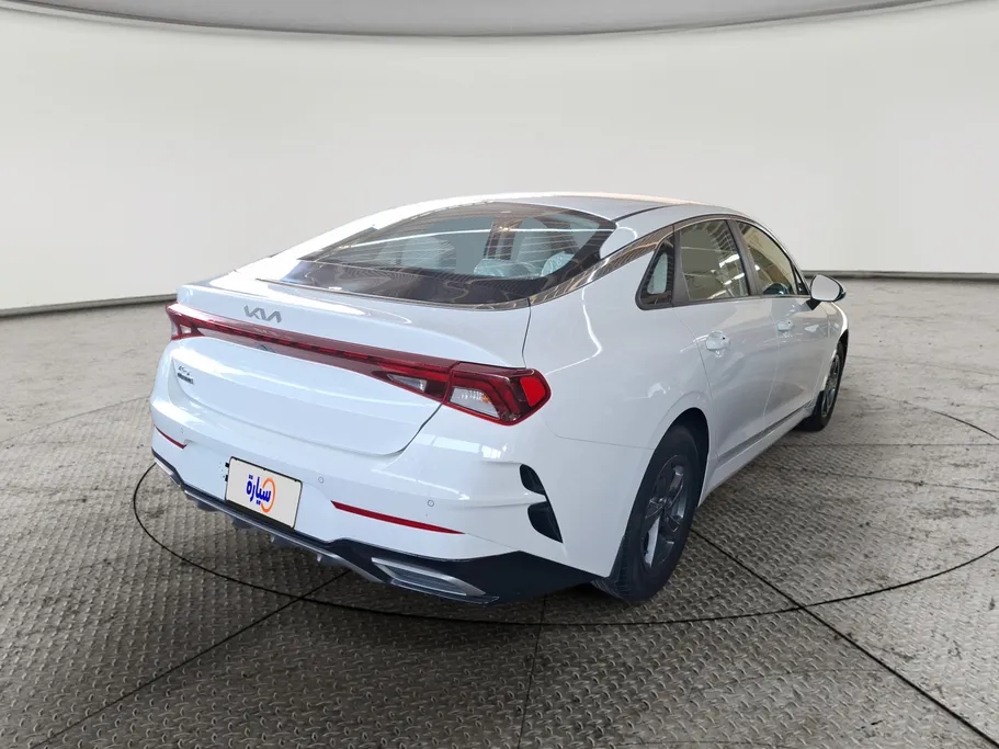 2022 Kia K5 LX 