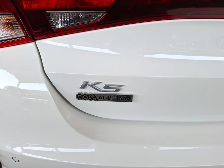 كيا K5 LX 2022 