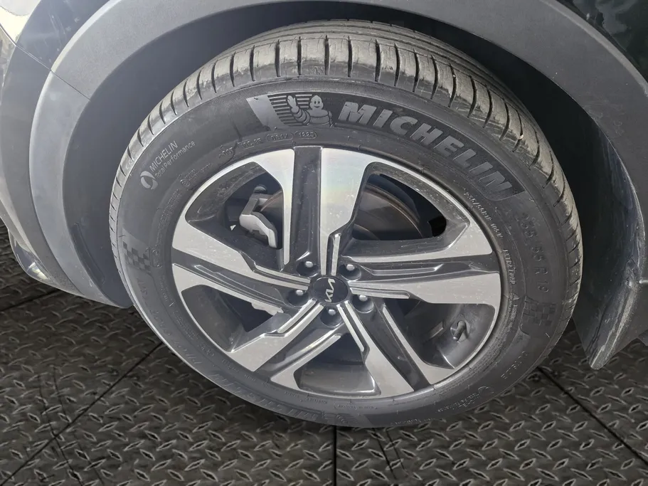 2022 Kia Sorento EX 