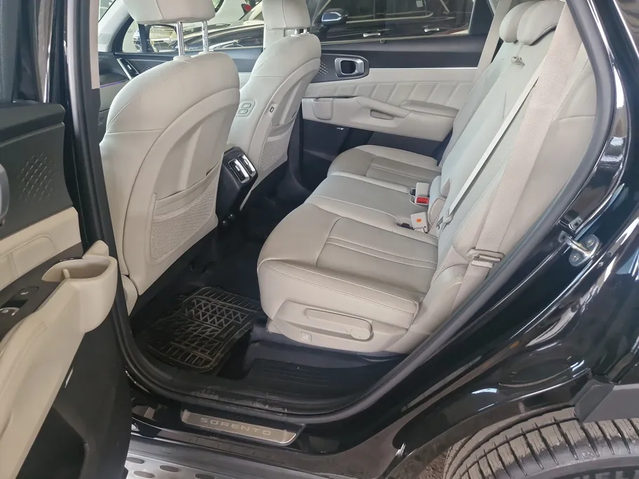 2022 Kia Sorento EX 