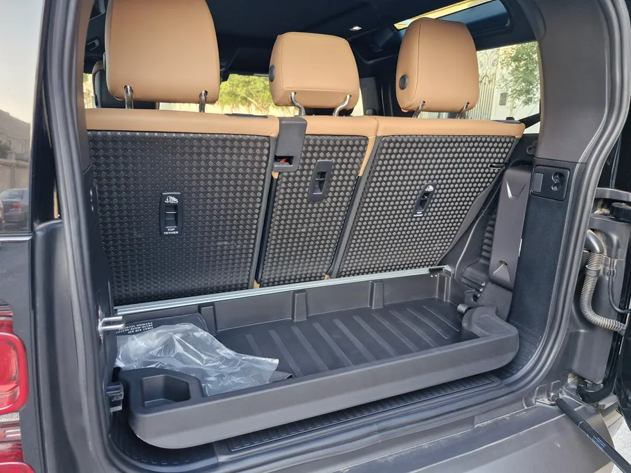2025 Land Rover Defender P300 S 
