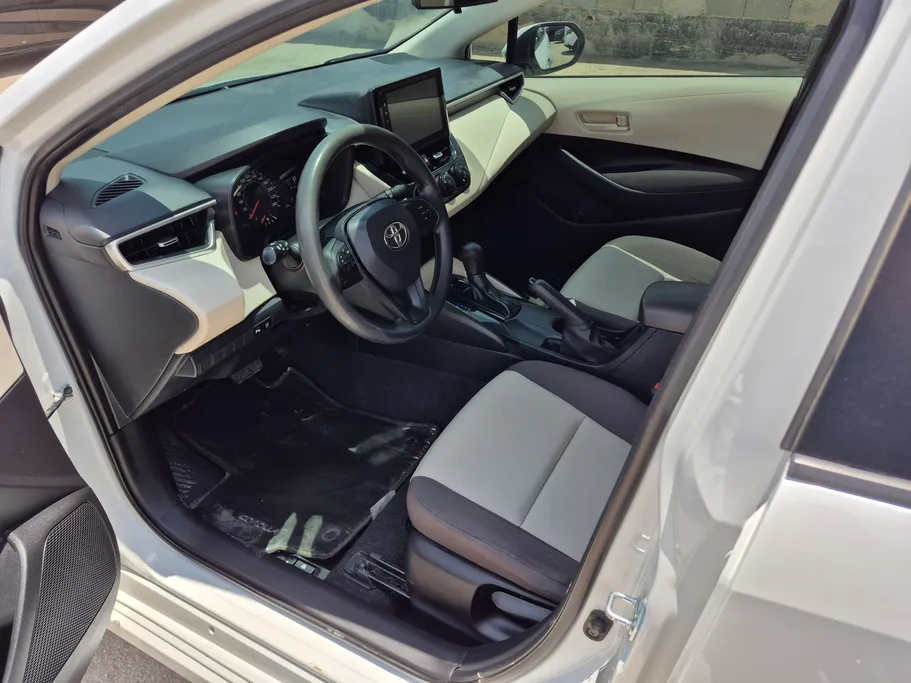 2022 Toyota Corolla XLI Executive Moonroof 