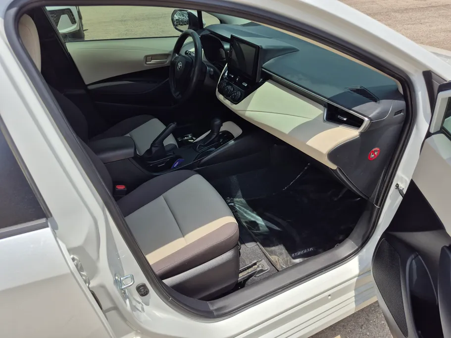 2022 Toyota Corolla XLI Executive Moonroof 