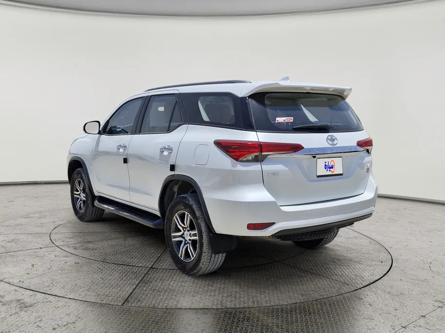 2024 Toyota Fortuner VX 