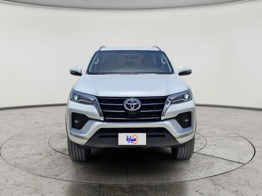 2024 Toyota Fortuner VX 