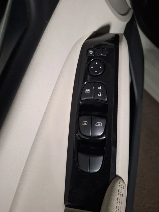2023 Nissan Altima SV 
