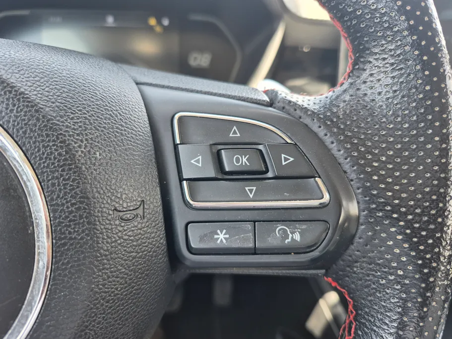 2023 MG GT LUX 