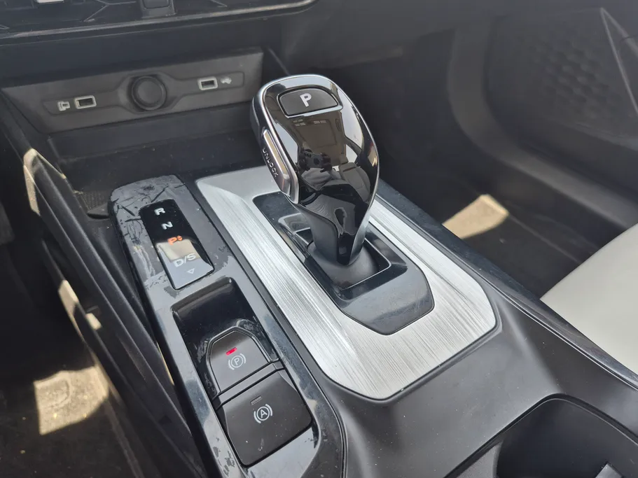 2023 MG GT LUX 