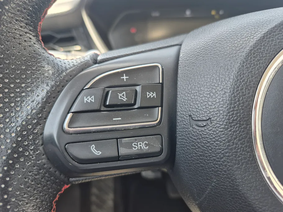 2023 MG GT LUX 