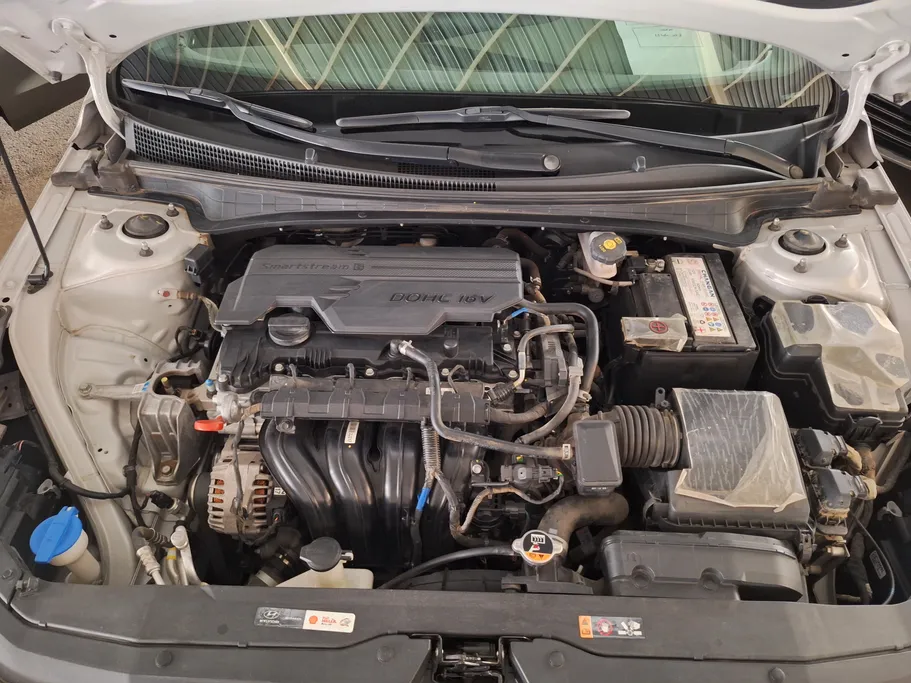 2023 Hyundai Elantra Smart Plus 