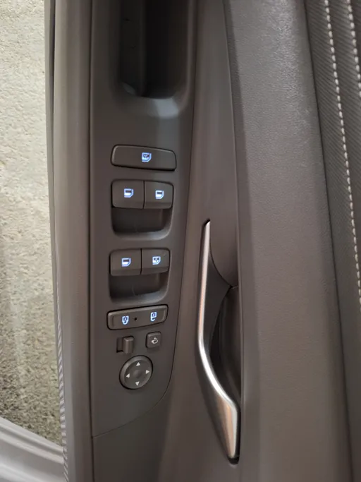 2023 Hyundai Elantra Smart Plus 