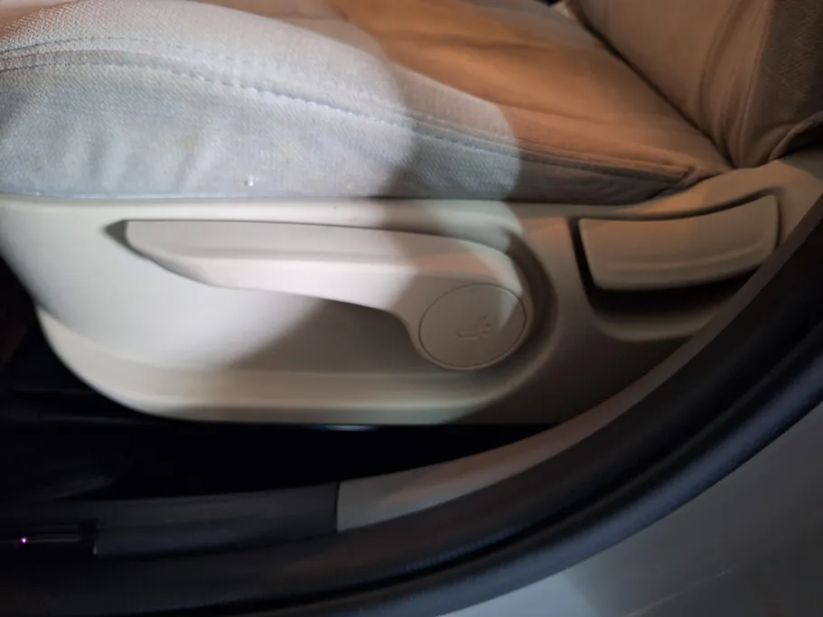 2023 Hyundai Elantra Smart Plus 