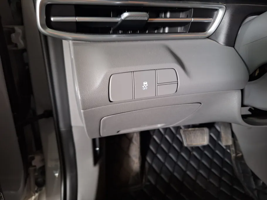 2023 Hyundai Elantra Smart Plus 