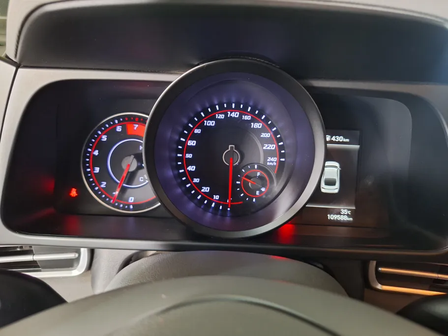 2023 Hyundai Elantra Smart Plus 