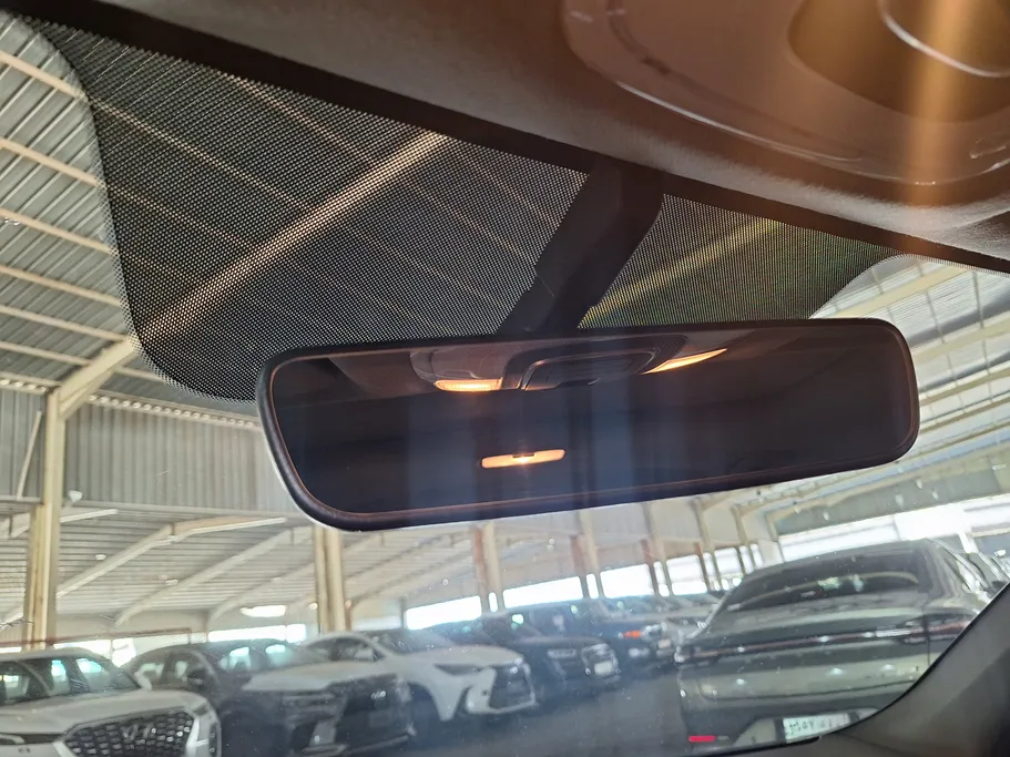 2023 Hyundai Elantra Smart Plus 