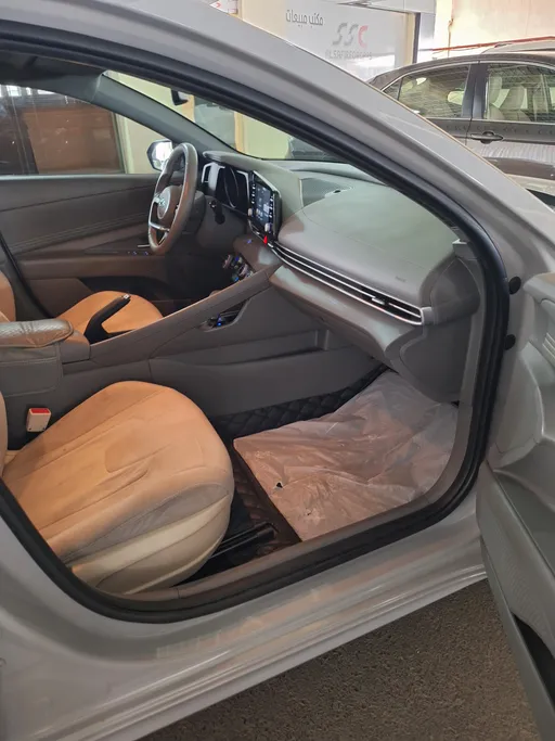 2023 Hyundai Elantra Smart Plus 