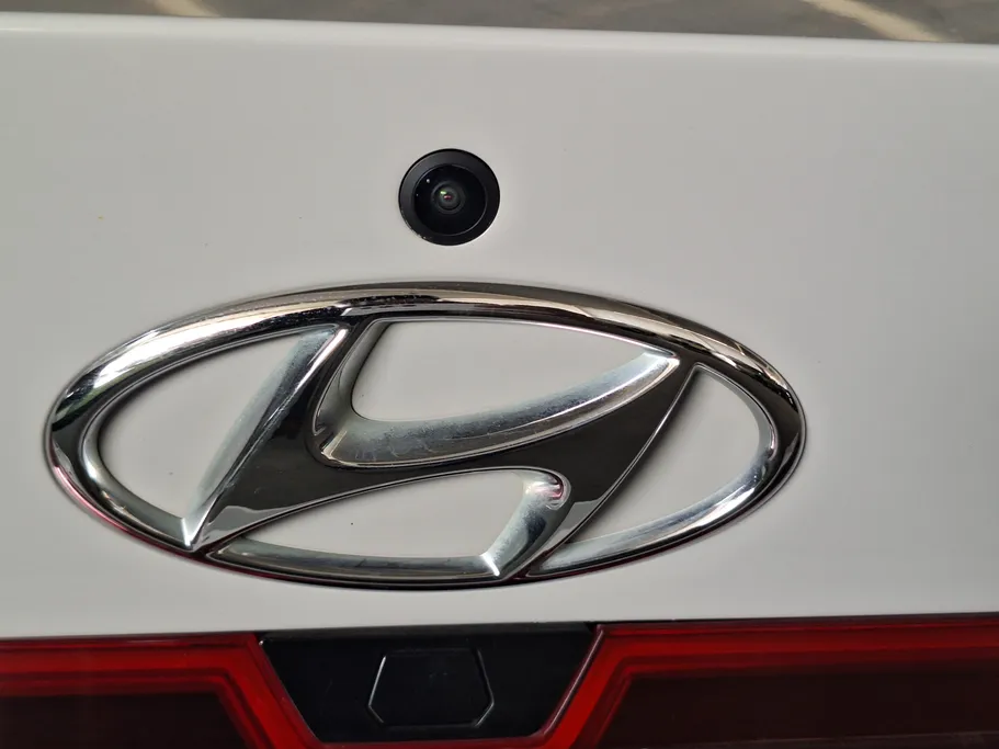 2023 Hyundai Elantra Smart Plus 