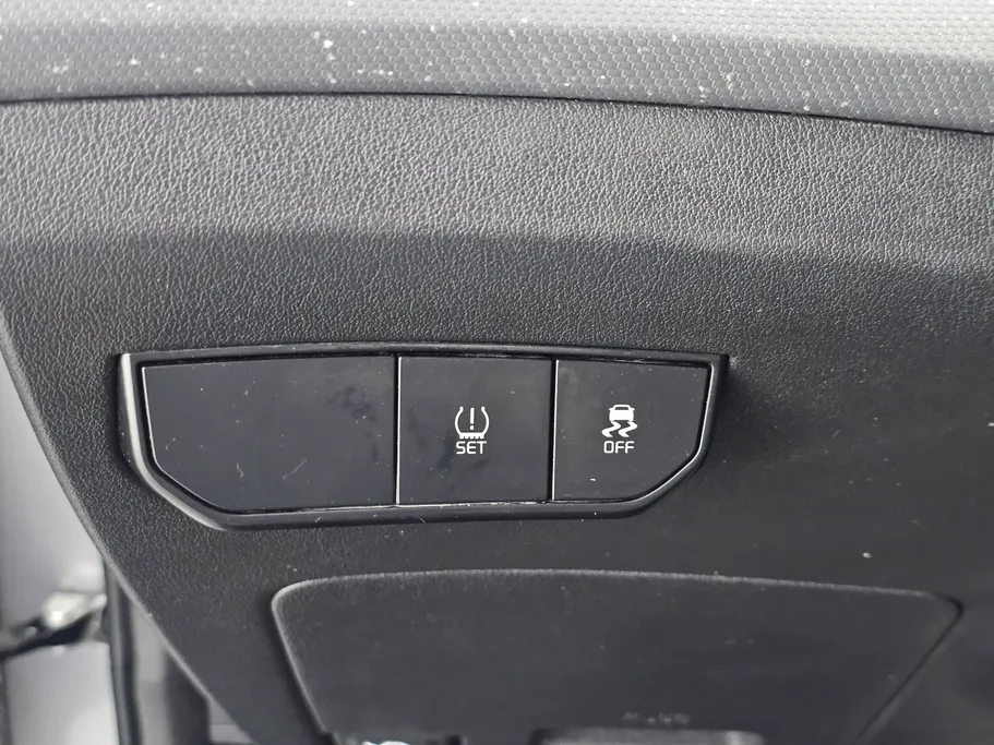 2024 Kia K3 LX 