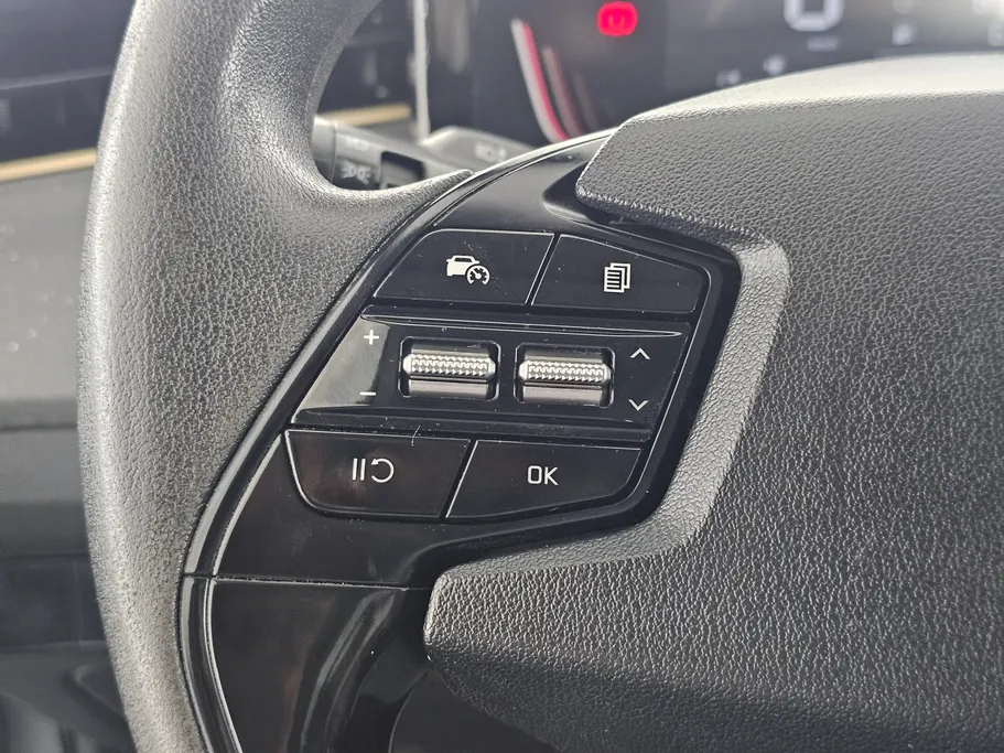 2024 Kia K3 LX 