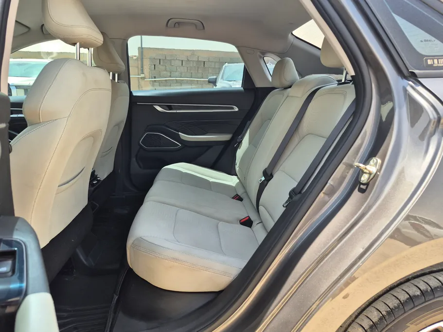 جيلي امجراند GS 2024 