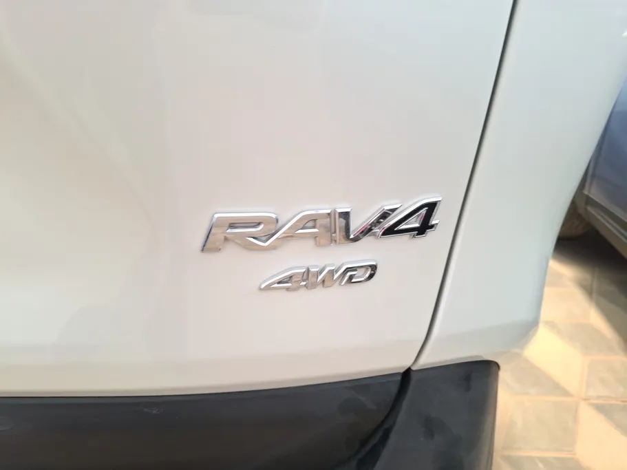 2022 Toyota RAV4 STD 