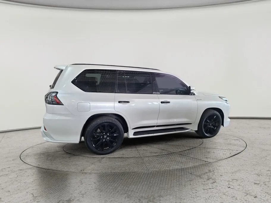 لكزس LX 570 Black Ed. 2019 