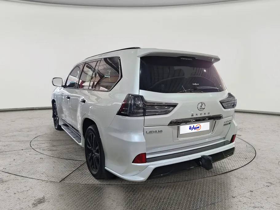 2019 Lexus LX 570 Black Ed. 