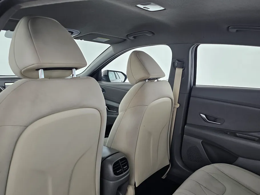 2024 Hyundai Elantra Fleet 