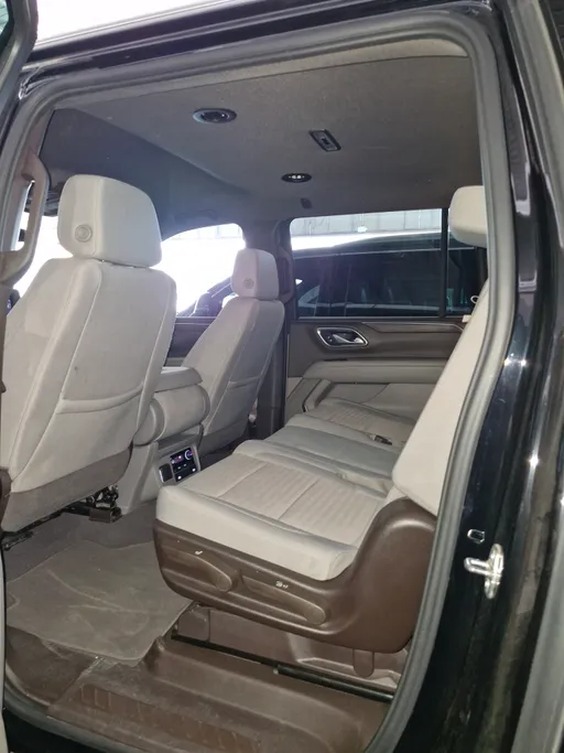 2024 Chevrolet Suburban LS 