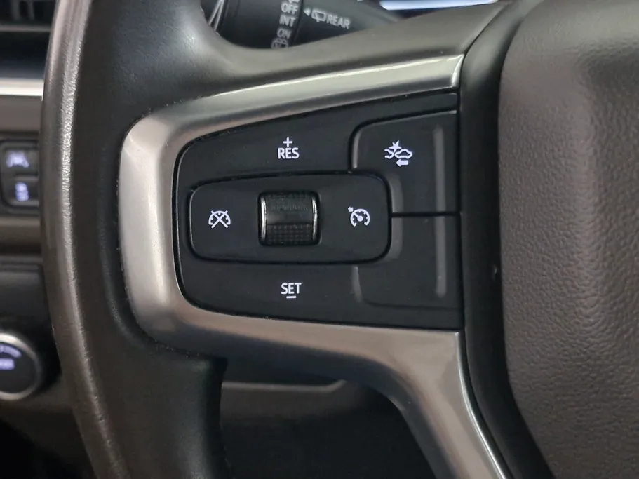 2024 Chevrolet Suburban LS 